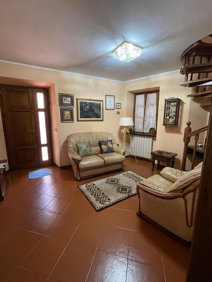 Villa La Casa Di Franco Ruosina Exterior foto