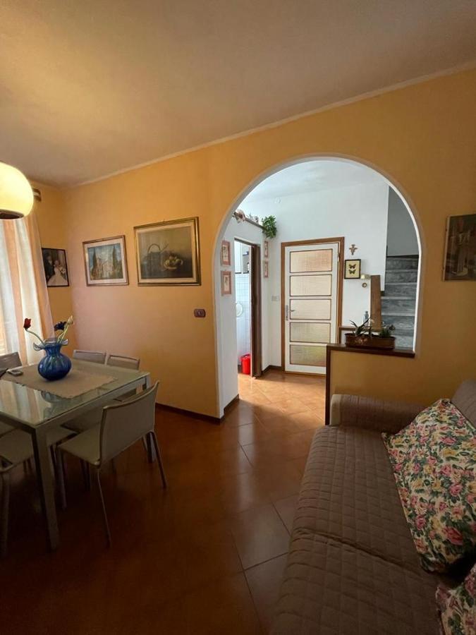 Villa La Casa Di Franco Ruosina Exterior foto